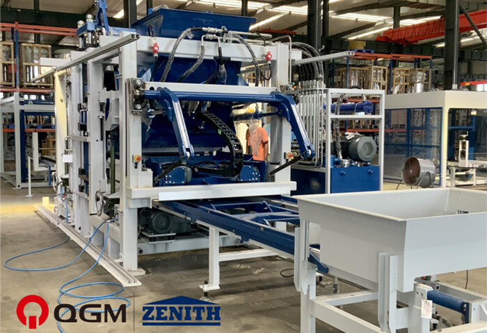 नवीन प्रकल्प शिपमेंट | नवीन ZN900C ब्लॉक मेकिंग मशीन QGM कडून बांगलादेशला वितरित करण्यात आले